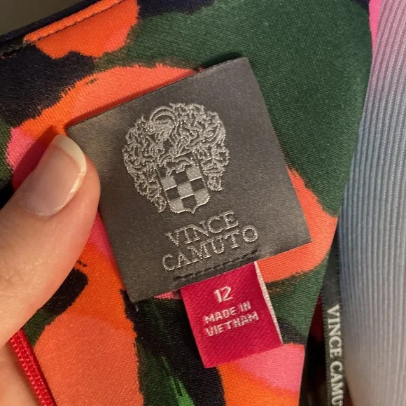 Vince Camuto sz 12 navy and bright color large scale  floral dress - Picture 4 of 6